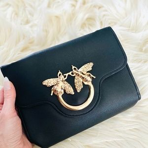 New! Adorable Gold Bee Purse